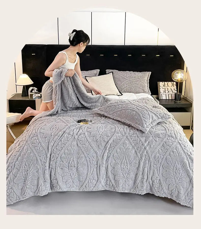 European Style 3D Floral Printed Blanket Adult Thick Coral Fleece Blanket in Winter Warm Easy To Maintain Air Conditioning Quilt