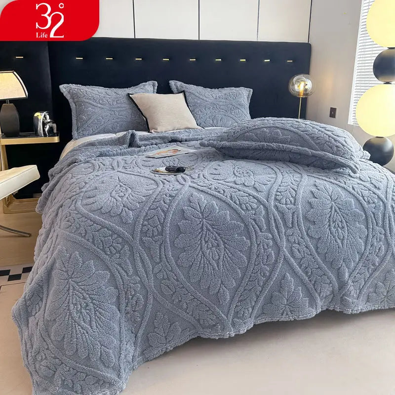 European Style 3D Floral Printed Blanket Adult Thick Coral Fleece Blanket in Winter Warm Easy To Maintain Air Conditioning Quilt