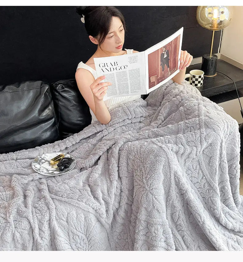 European Style 3D Floral Printed Blanket Adult Thick Coral Fleece Blanket in Winter Warm Easy To Maintain Air Conditioning Quilt