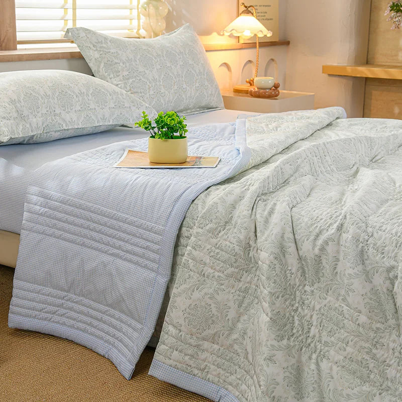 Floral Summer Cooling Quilt - Lightweight Breathable Bedding Set