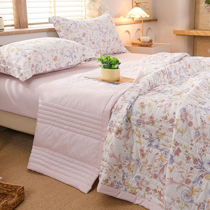 Floral Summer Cooling Quilt - Lightweight Breathable Bedding Set