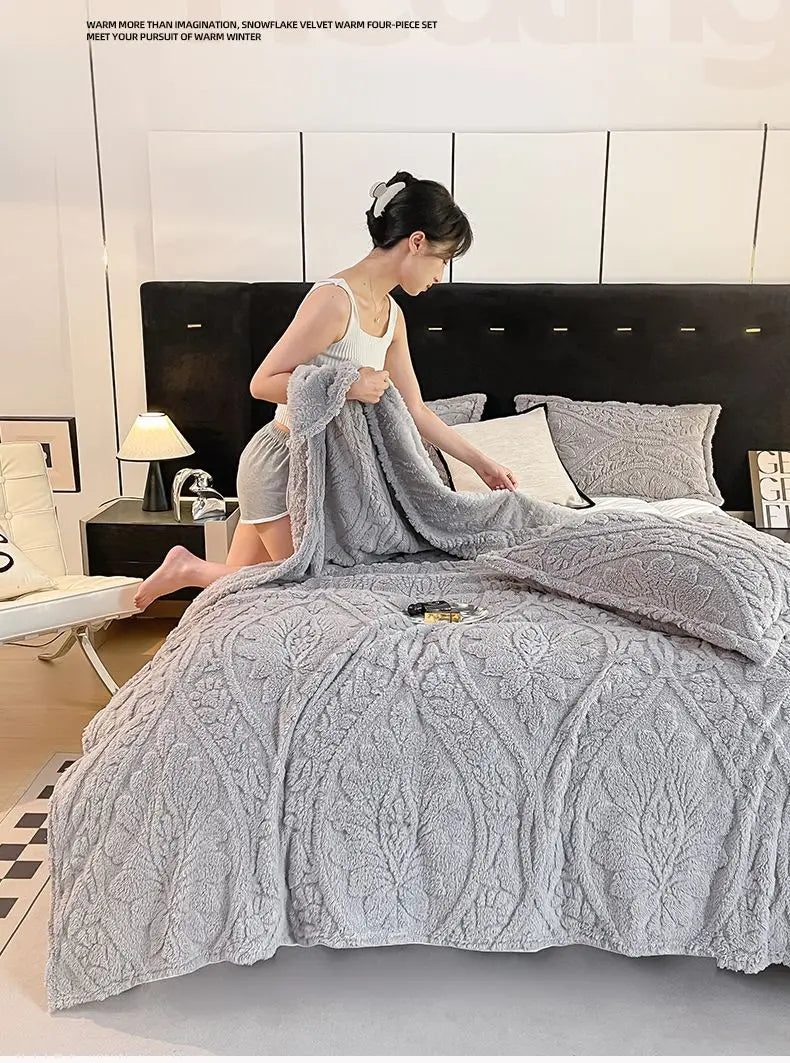 European Style 3D Floral Printed Blanket Adult Thick Coral Fleece Blanket in Winter Warm Easy To Maintain Air Conditioning Quilt
