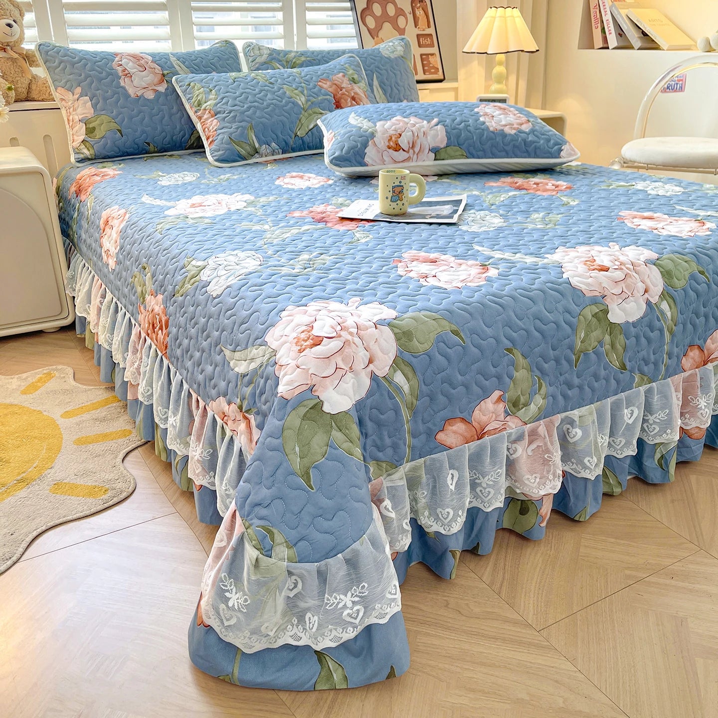 1pc Quilted Bedspread with Lace Ruffles Flower Printed Thickened Blanket Single/Queen/King Quilted Bed Cover Soft Bedspreads Bed