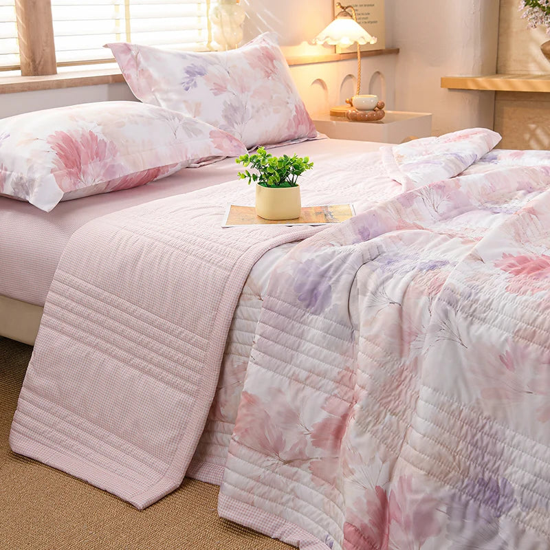 Floral Summer Cooling Quilt - Lightweight Breathable Bedding Set