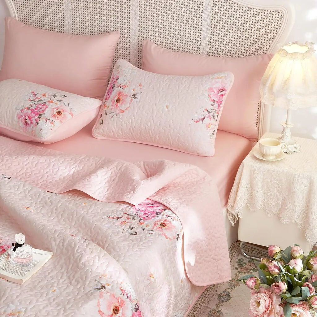 Floral Shabby Chic Quilt Set - Light Pink Reversible Bedspread Coverlet