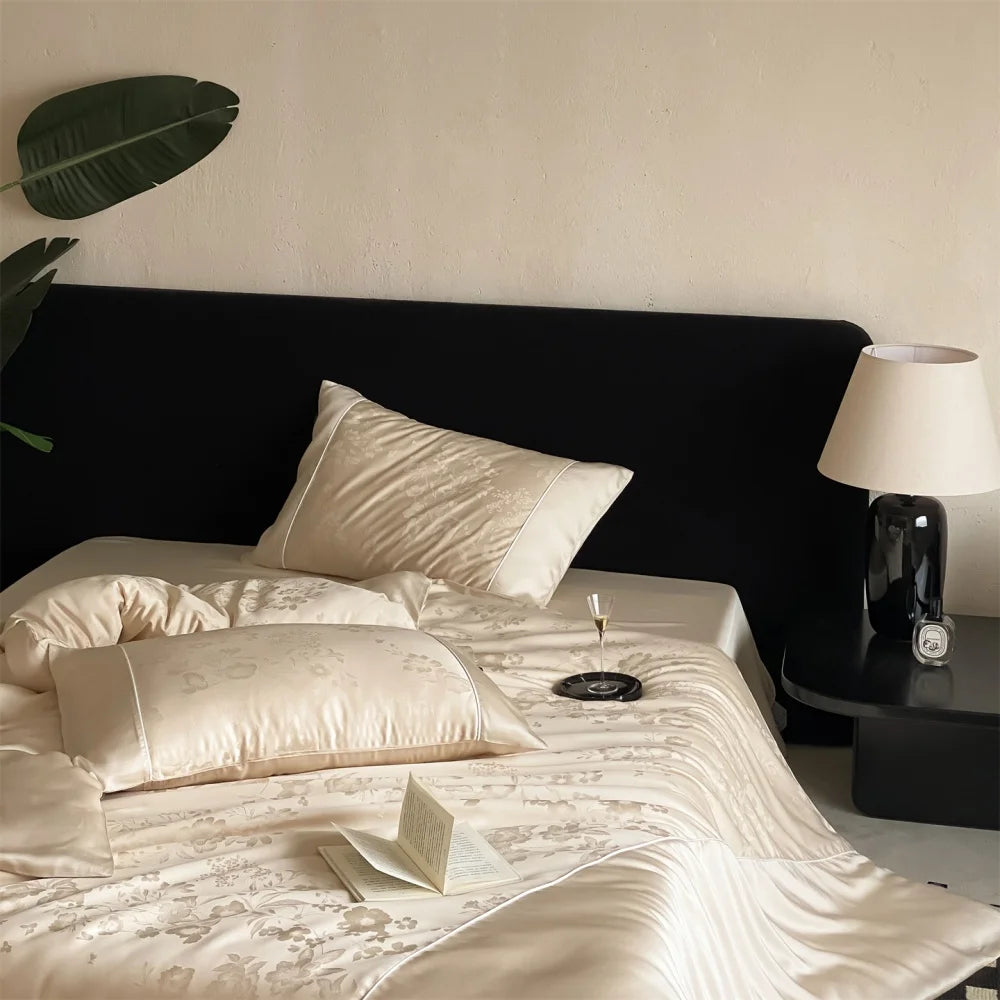 Sondeson Luxury 100% Mulberry Silk Jacquard Bedding Set - Ultra-Soft & Breathable 4-Piece Sheet & Duvet Cover Set