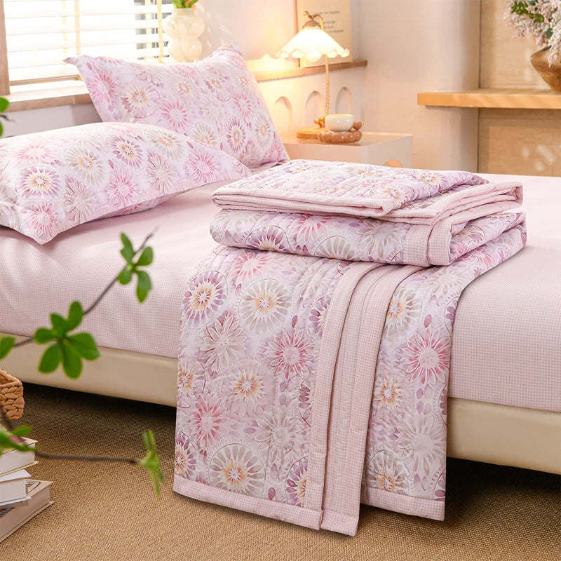 Floral Summer Cooling Quilt - Lightweight Breathable Bedding Set