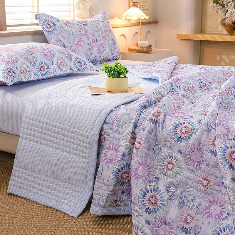 Floral Summer Cooling Quilt - Lightweight Breathable Bedding Set