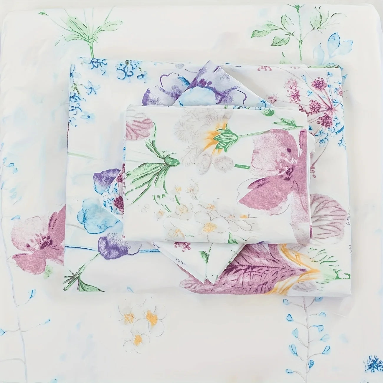 4-Piece Floral Print Bedding Set - Soft Microfiber Duvet Cover, Sheet & Pillowcases