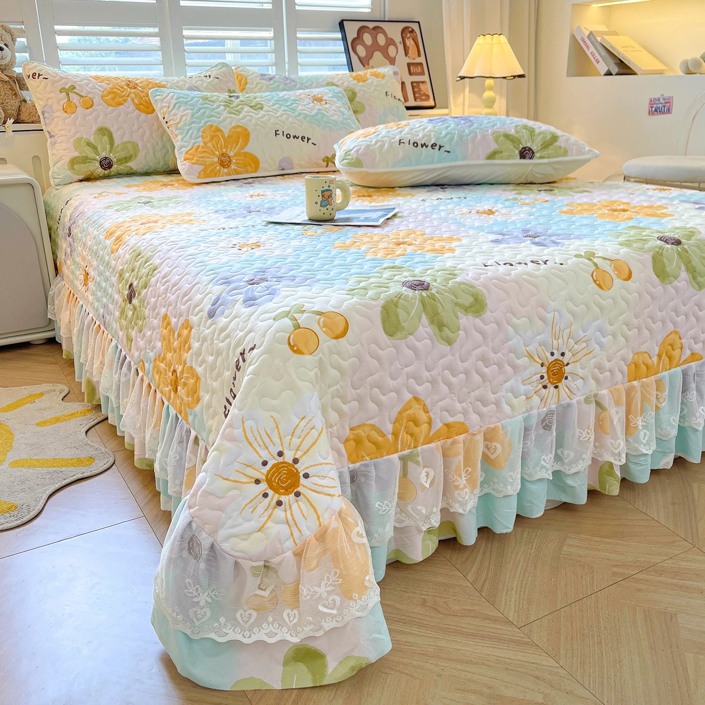 1pc Quilted Bedspread with Lace Ruffles Flower Printed Thickened Blanket Single/Queen/King Quilted Bed Cover Soft Bedspreads Bed