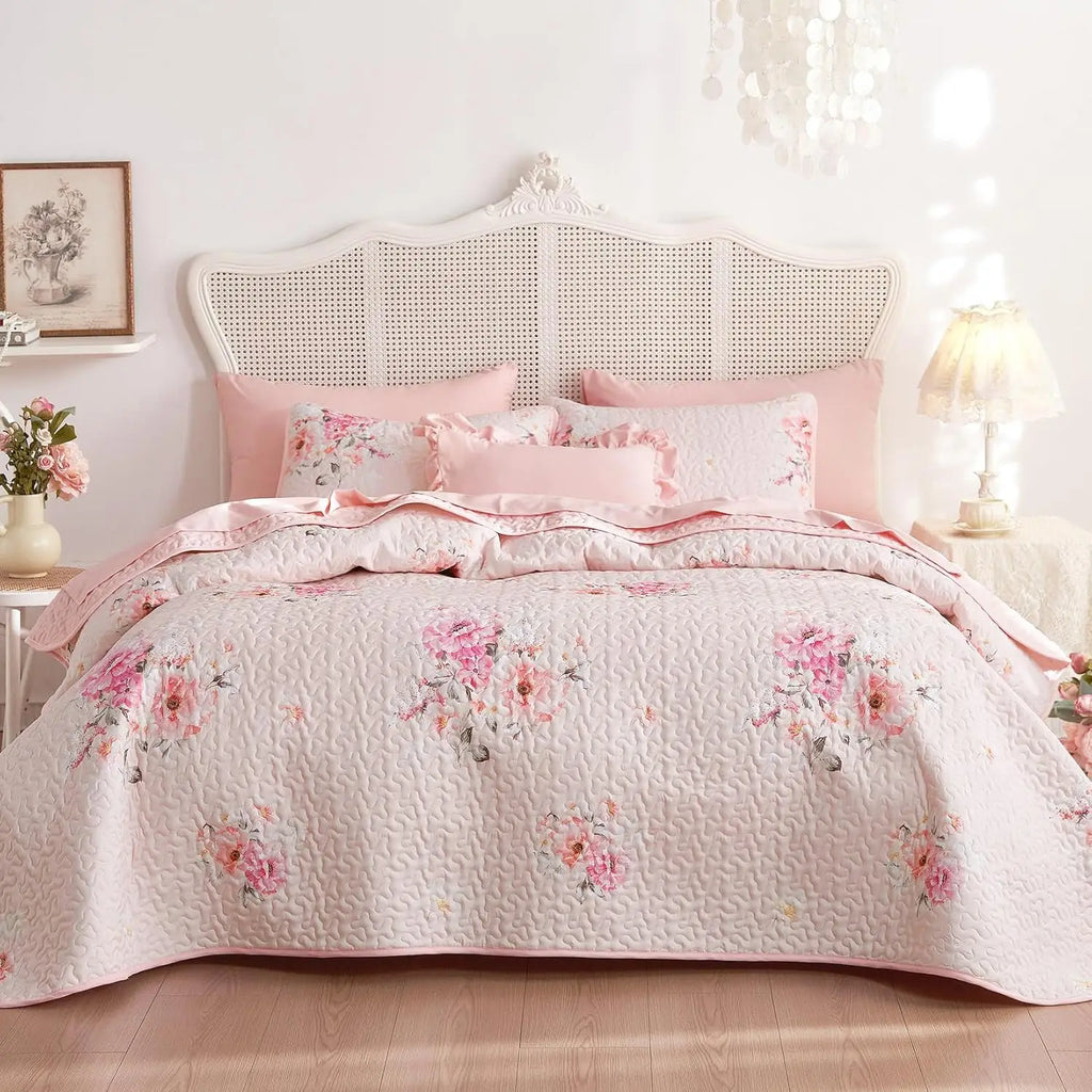 Floral Shabby Chic Quilt Set - Light Pink Reversible Bedspread Coverlet